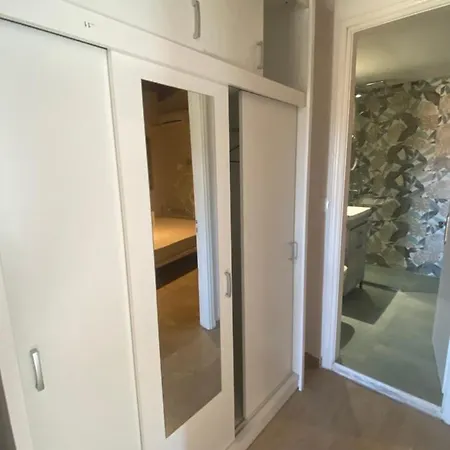 Apartment Charieta N.8 *